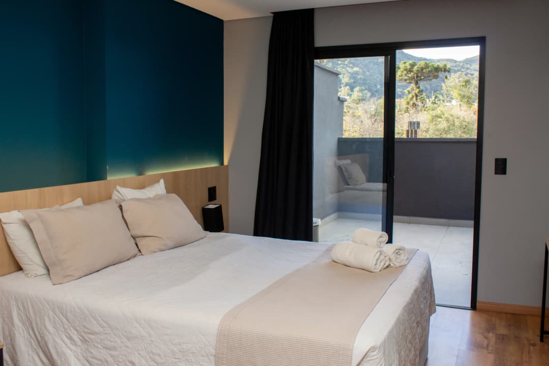 Premium Suite - Photo 6